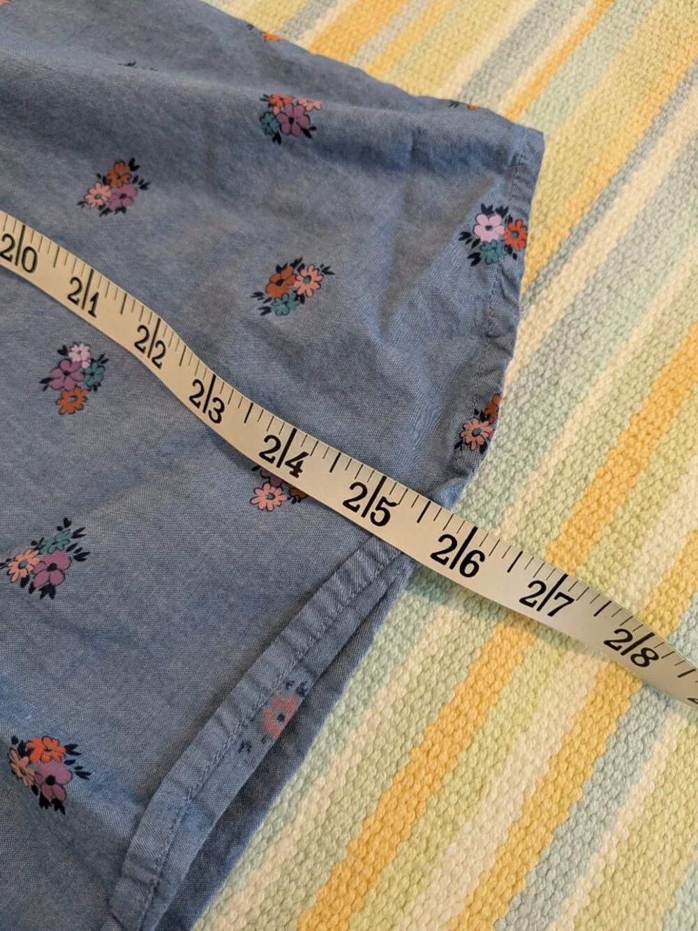 🛍️ BUNDLE ONLY • H&M LOGG Belted Chambray Dress With Flower Print size 6